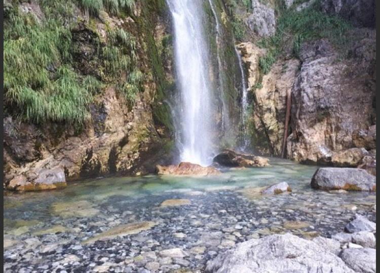 Bujtina Dreni Hotel Theth Bagian luar foto